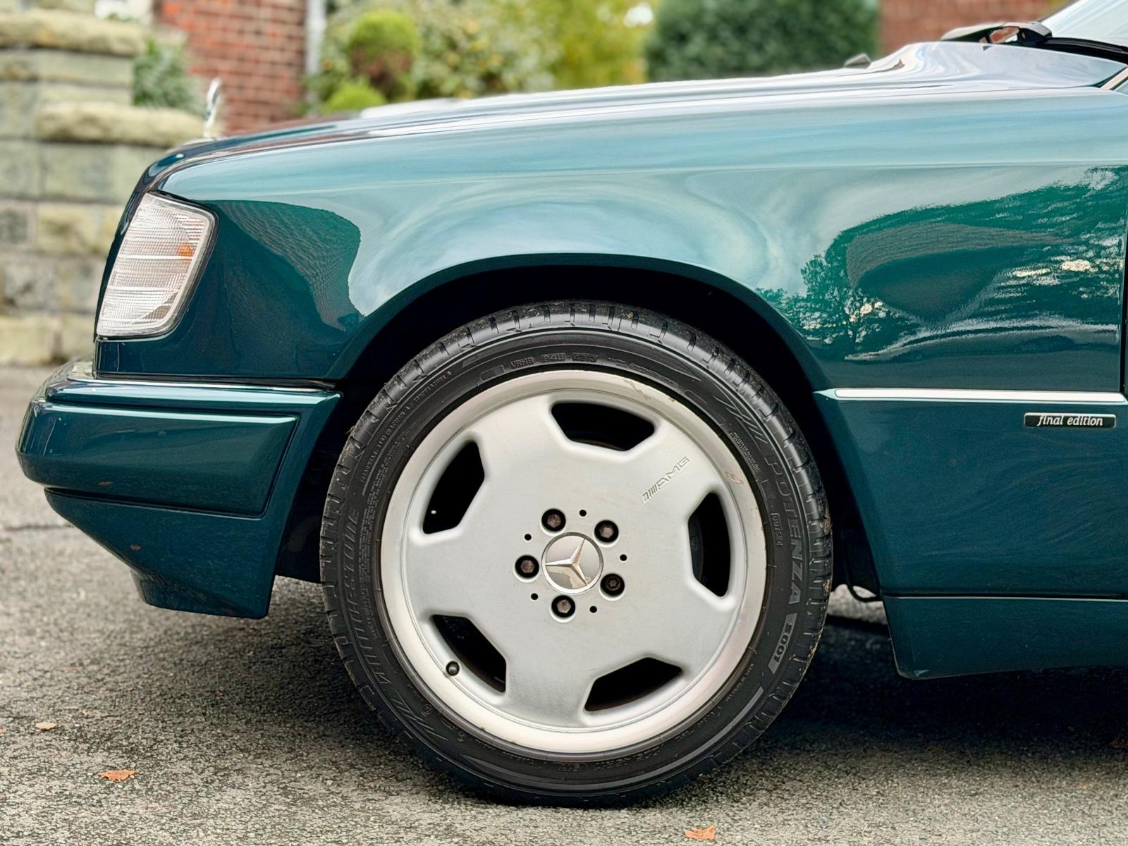 Mercedes-Benz E 220 W124 Cabriolet *Final Edition* *Deutsch*