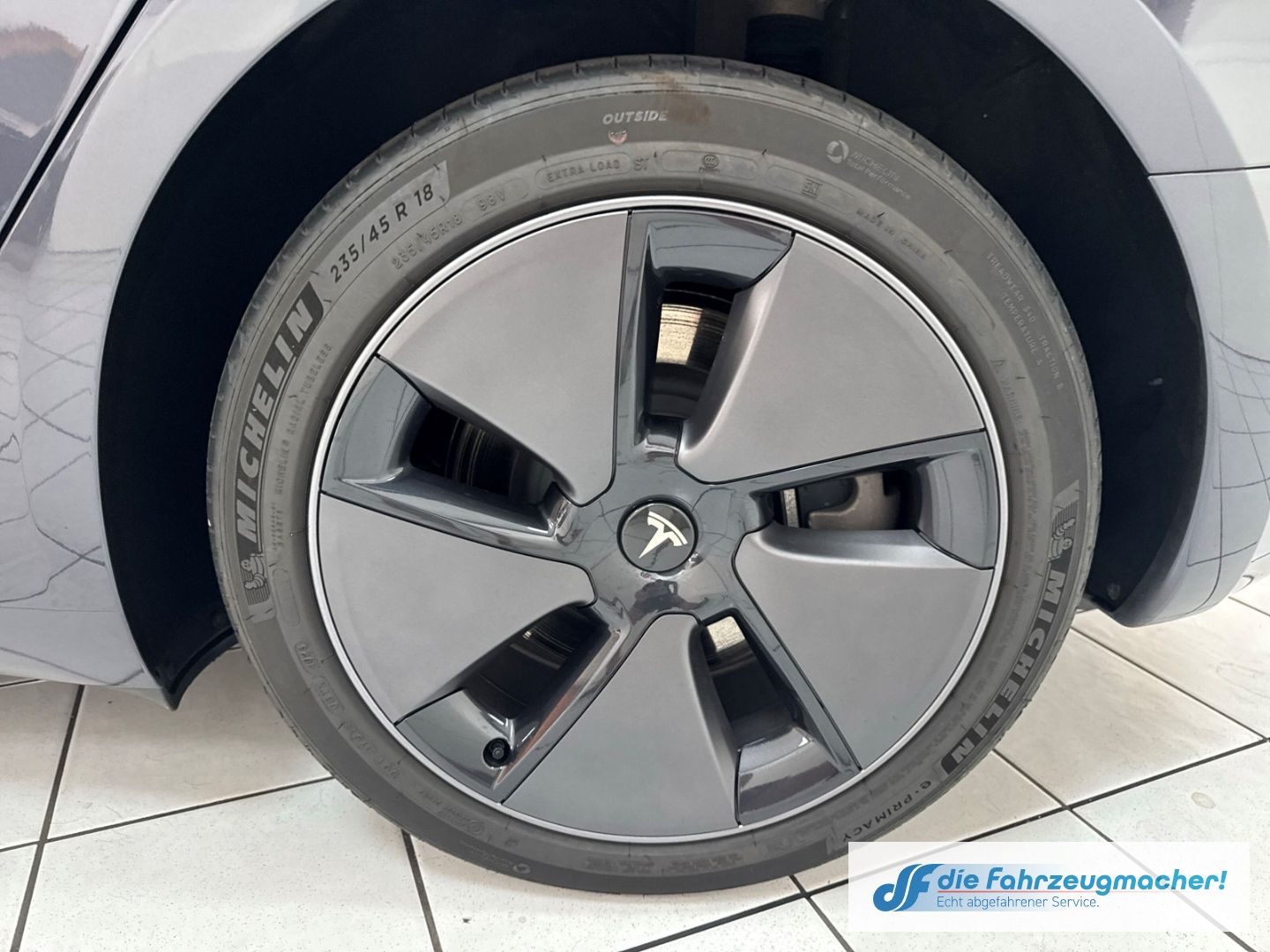 Fahrzeugabbildung Tesla Model 3 Long Range RWD Soundsystem ACC El. Heckk