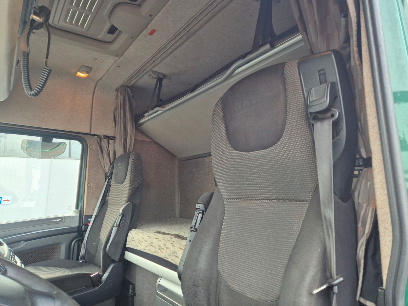 Fahrzeugabbildung DAF XF 460 6x4 Epsilon M12Z91