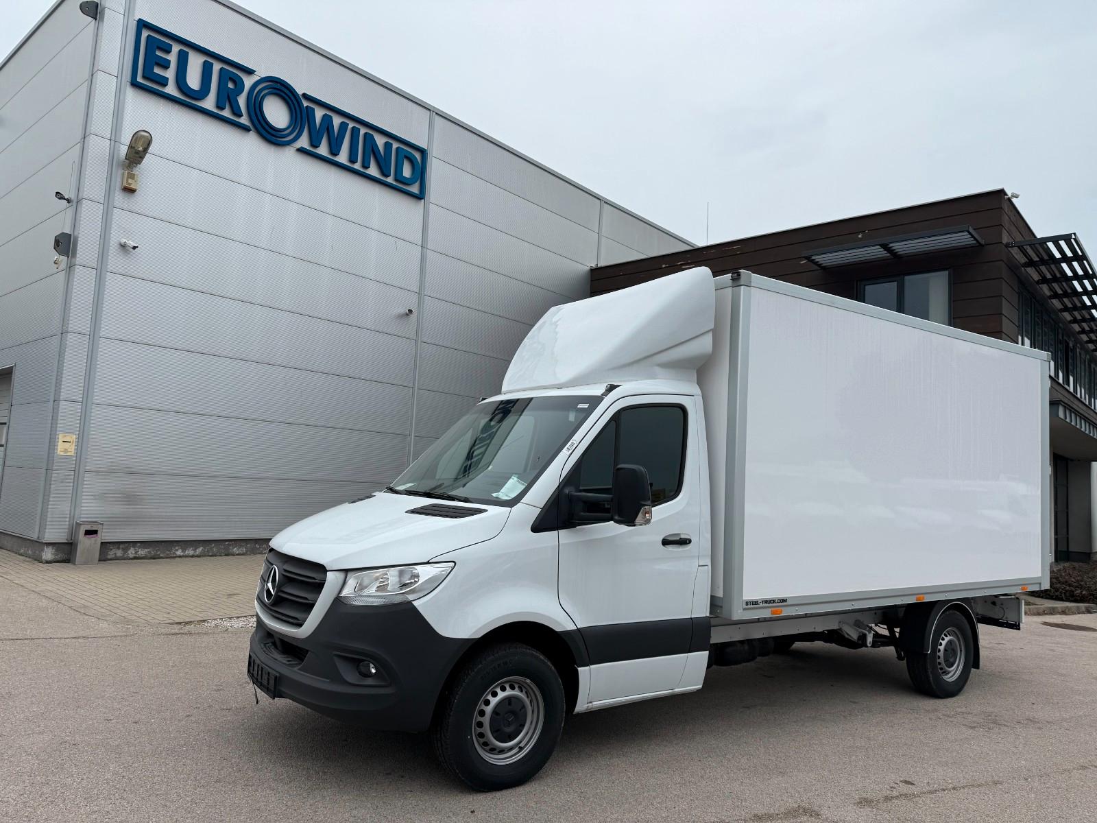Mercedes-Benz Sprinter 317.4325/Sandwich Panel Box/8EP/STOCK