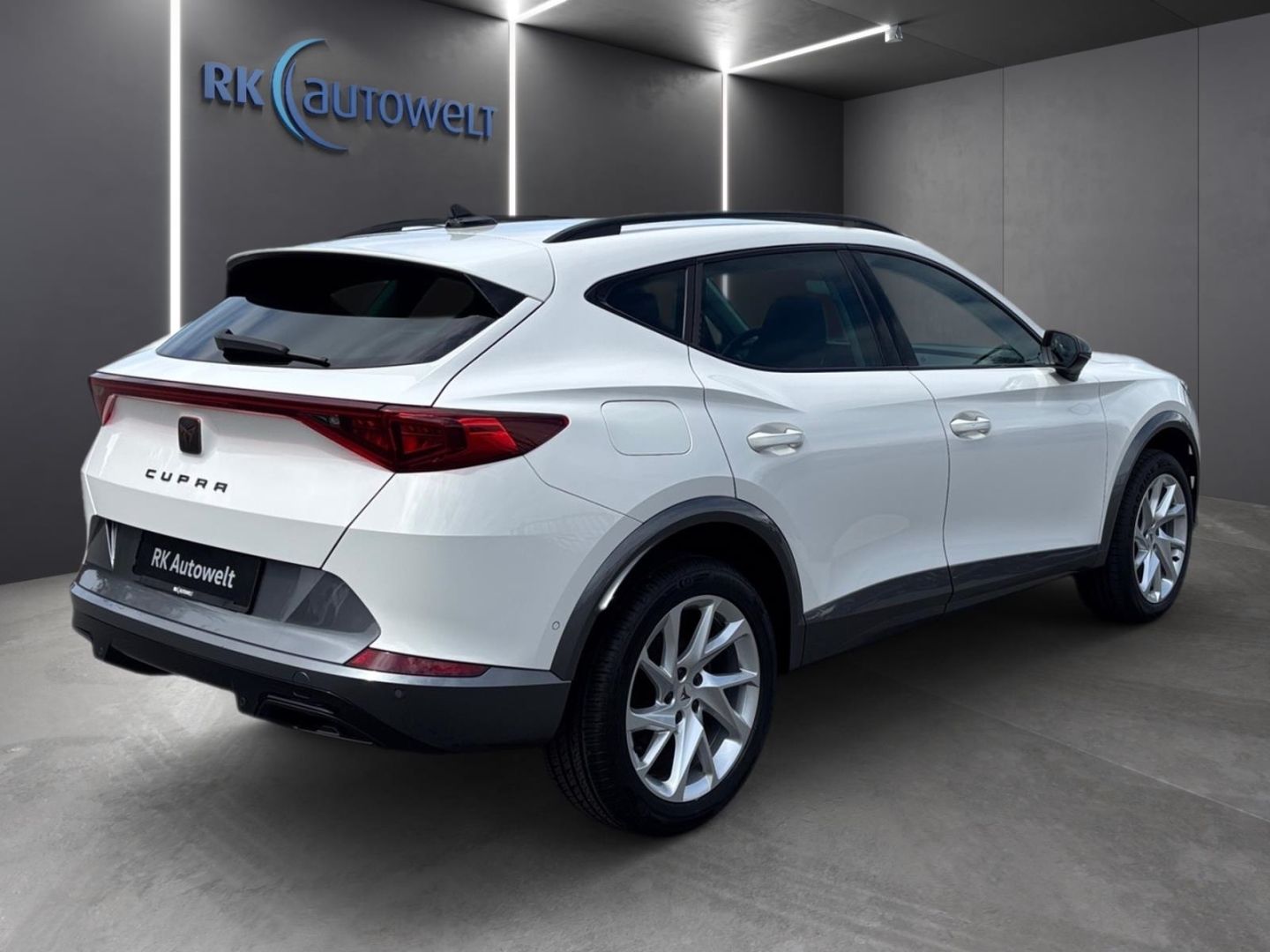 Cupra Formentor 1.5 TSI DSG LED Full Link Kamera foto 4