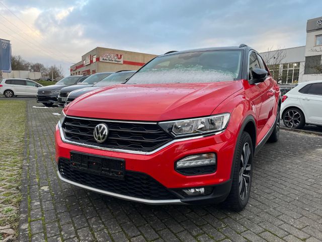 Volkswagen T-Roc United 1.5 TSI+DSG+NAVI+PANO+SHZ+PDC+CLIMA