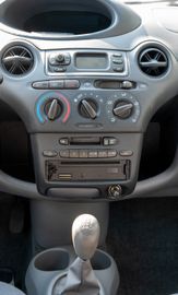Fahrzeugabbildung Toyota Yaris 1.0 1.HANDKLIMA|SERVO|ELEKTR.FENSTERHEBER