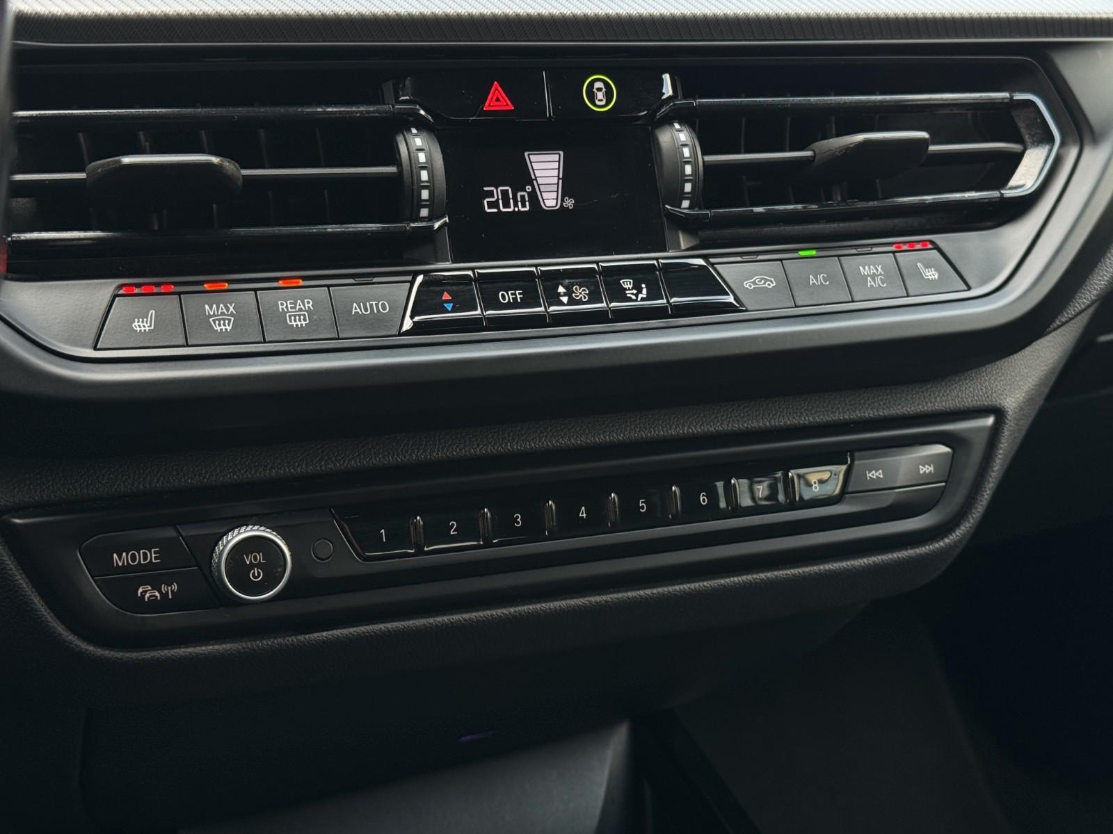 BMW 118 i Steptronic Lim. M Sport Leder LED PDC Live, миниатюра 13