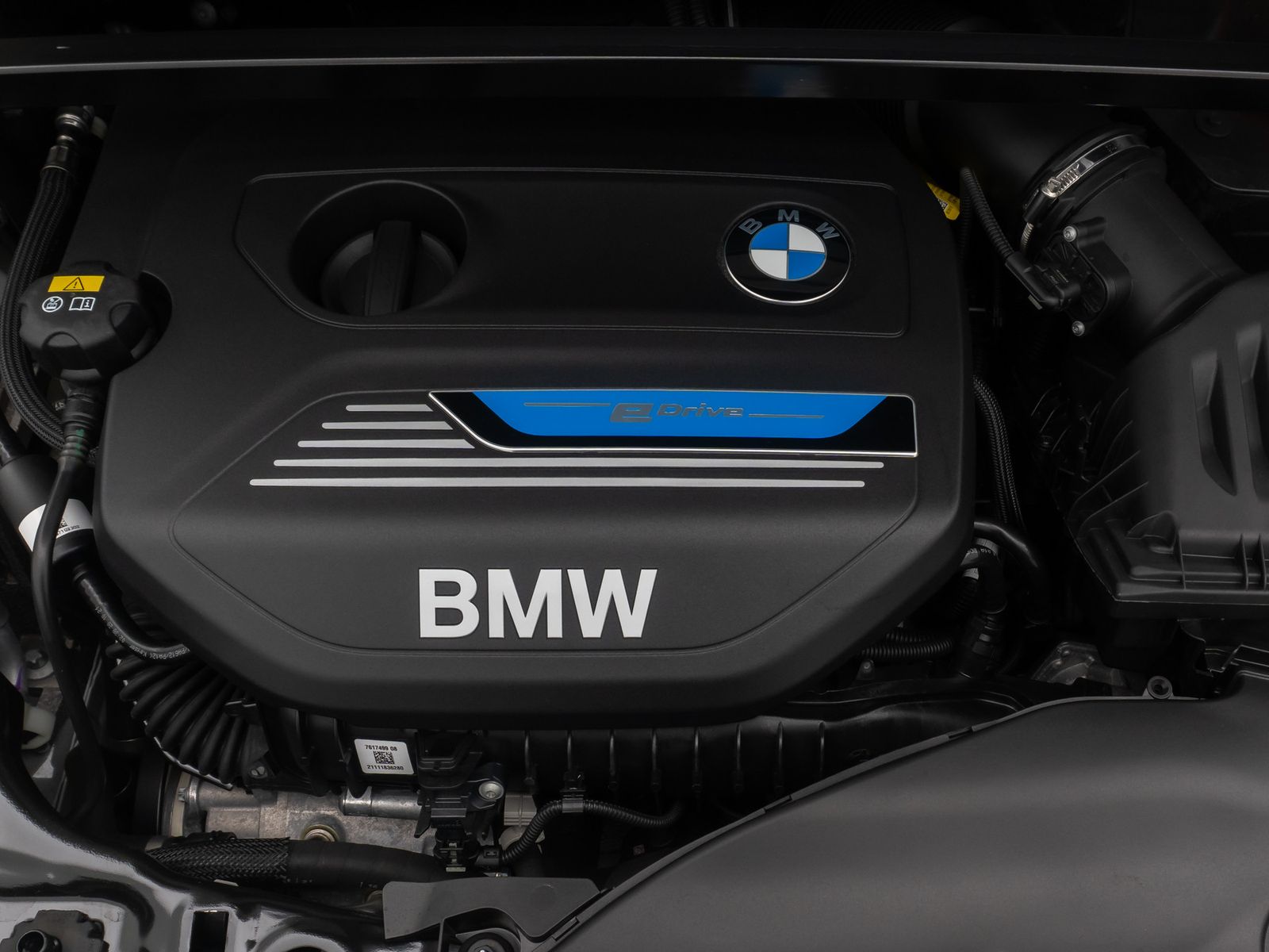 Fahrzeugabbildung BMW X1 xD25e GeschwindigReg ParkAss DAB Komfort NAVI