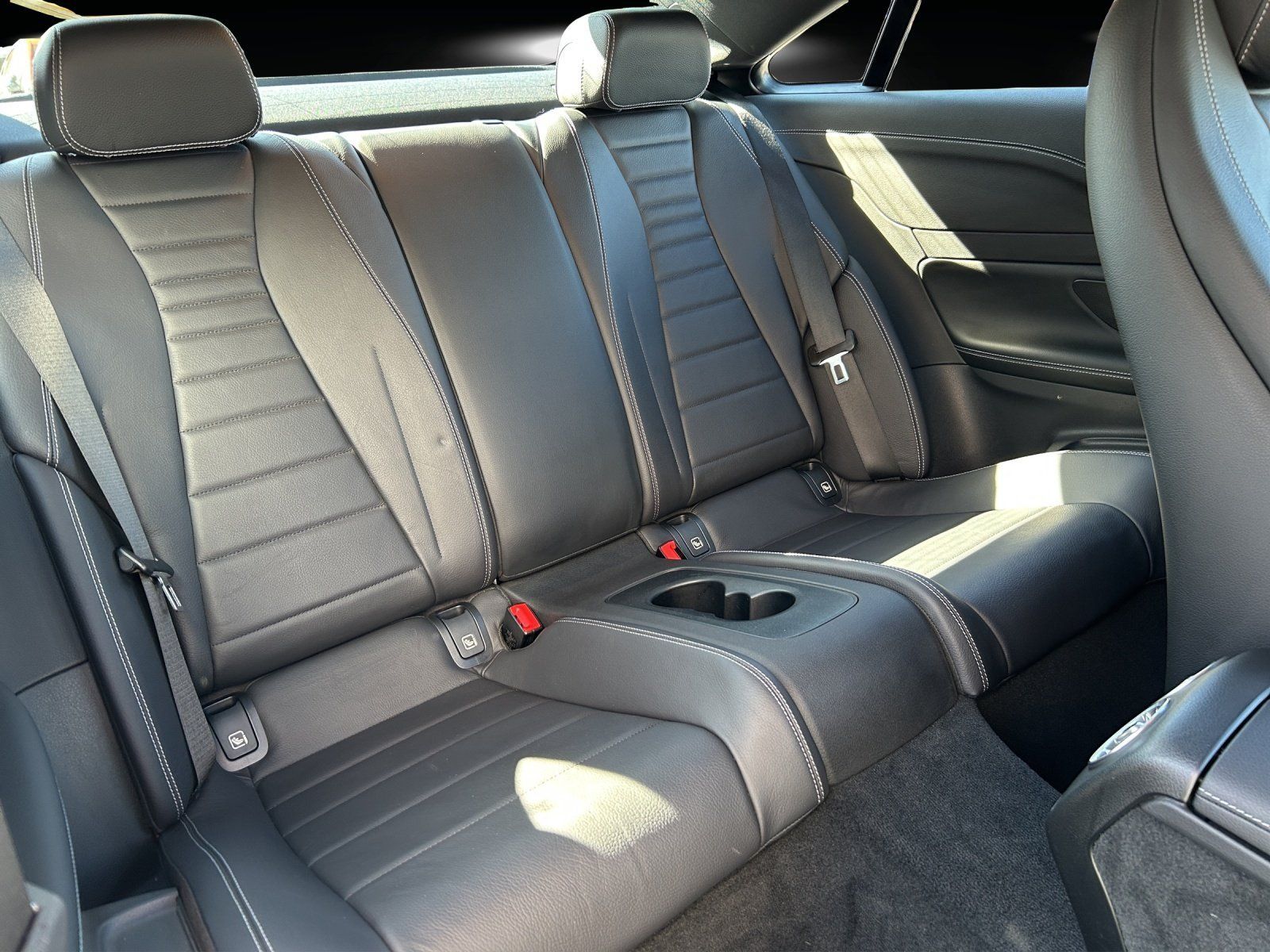 Fahrzeugabbildung Mercedes-Benz E 450 AMG Line 4Matic 9G-Tronic/LED/ACC/360°/NAV