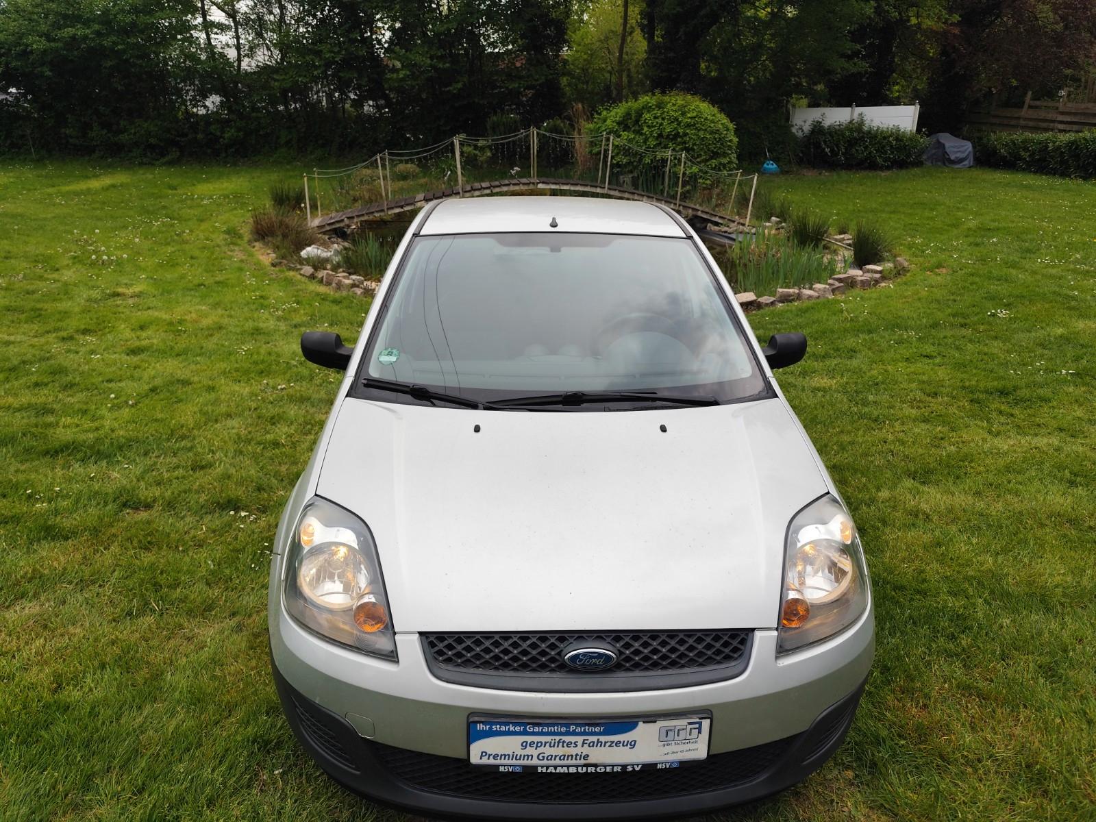 Ford Fiesta Fun-KLIMA-ÖL-KUPPLUNG & REIFEN-TÜV NEU