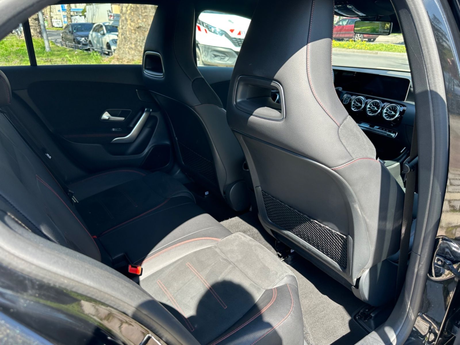 Fahrzeugabbildung Mercedes-Benz A 200 AMG*Keyless*360°Kamera*SHZ*MBUX*LED*