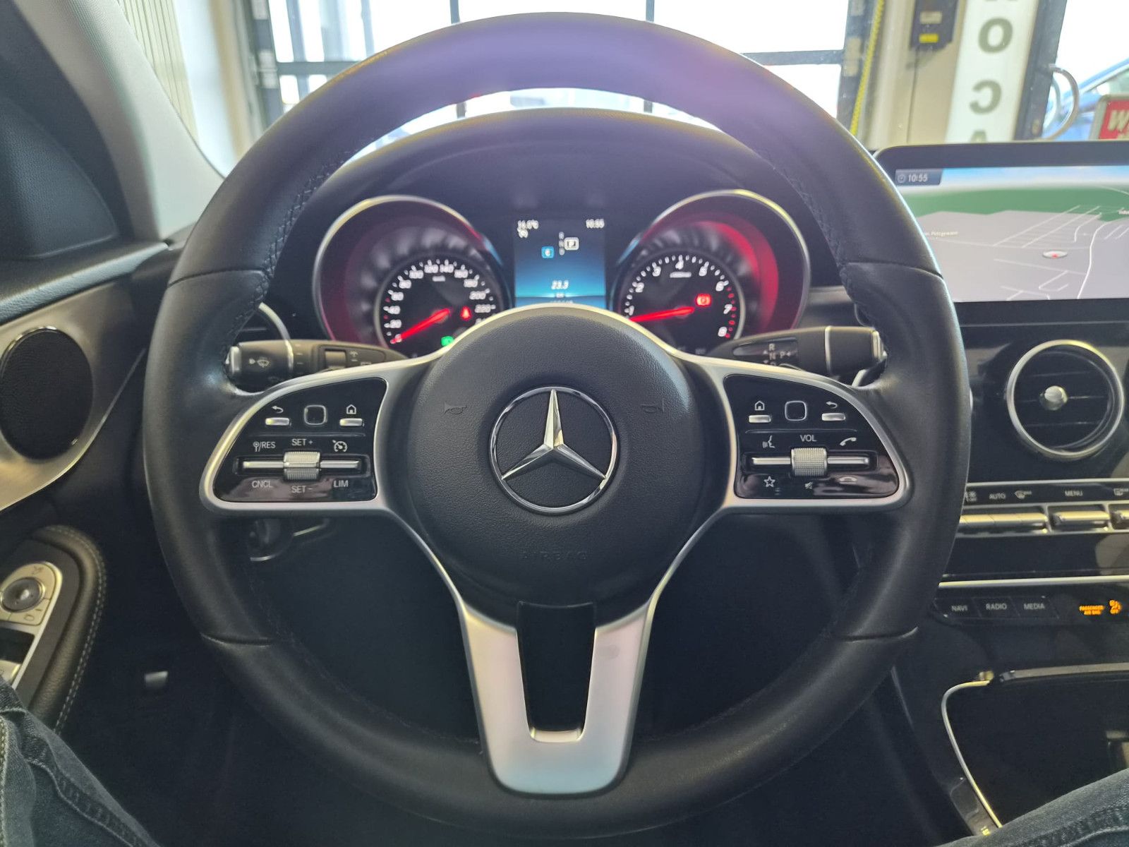 Fahrzeugabbildung Mercedes-Benz C 180 T-Modell CGI / LED / Kamera / GARANTIE
