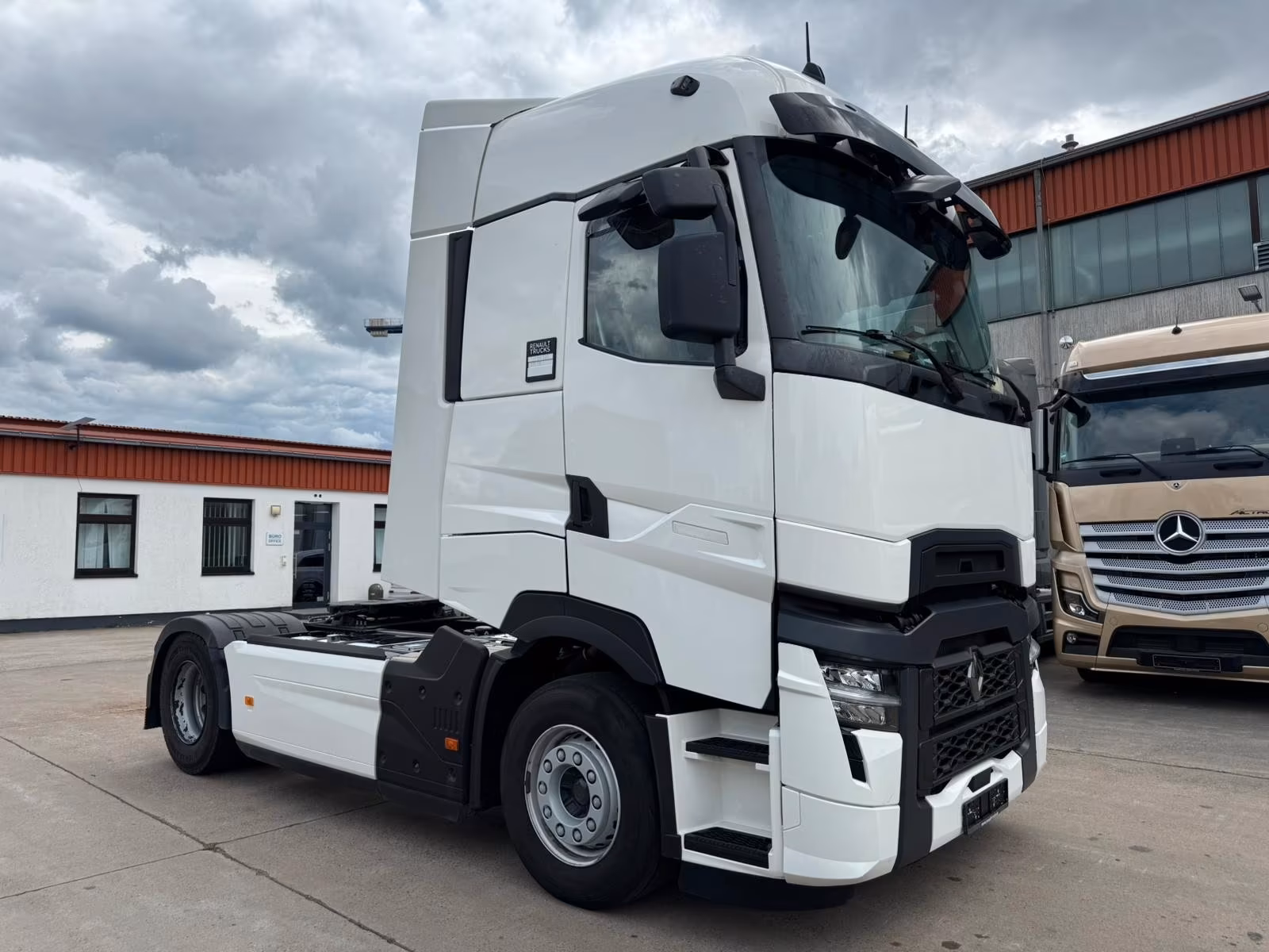 Renault T 520 HIGH * RETARDER * STANDKLIMA * GEPFLEGT *