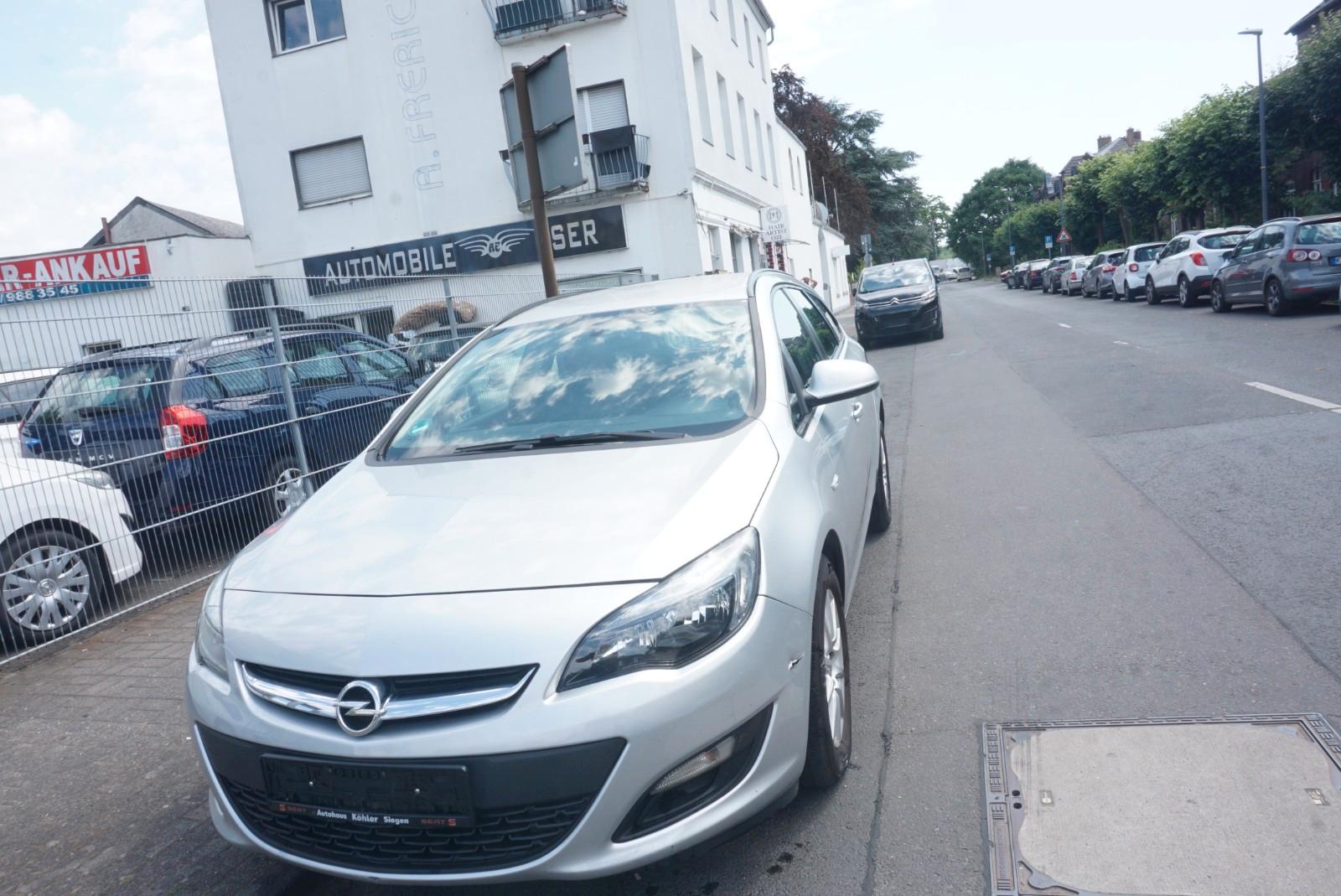 Opel Astra J Sports Tourer Edition