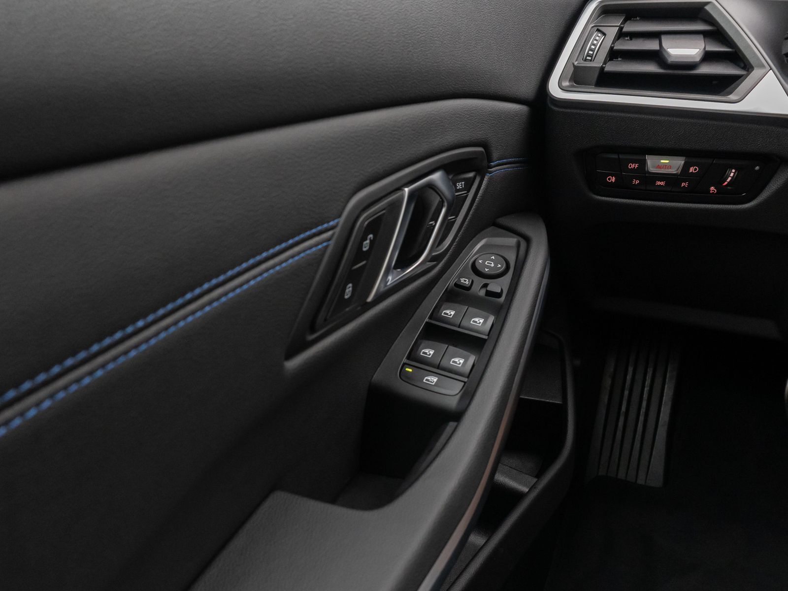Fahrzeugabbildung BMW 320d  xD M Sport Kamera DAB HiFi Stop&Go Komfort