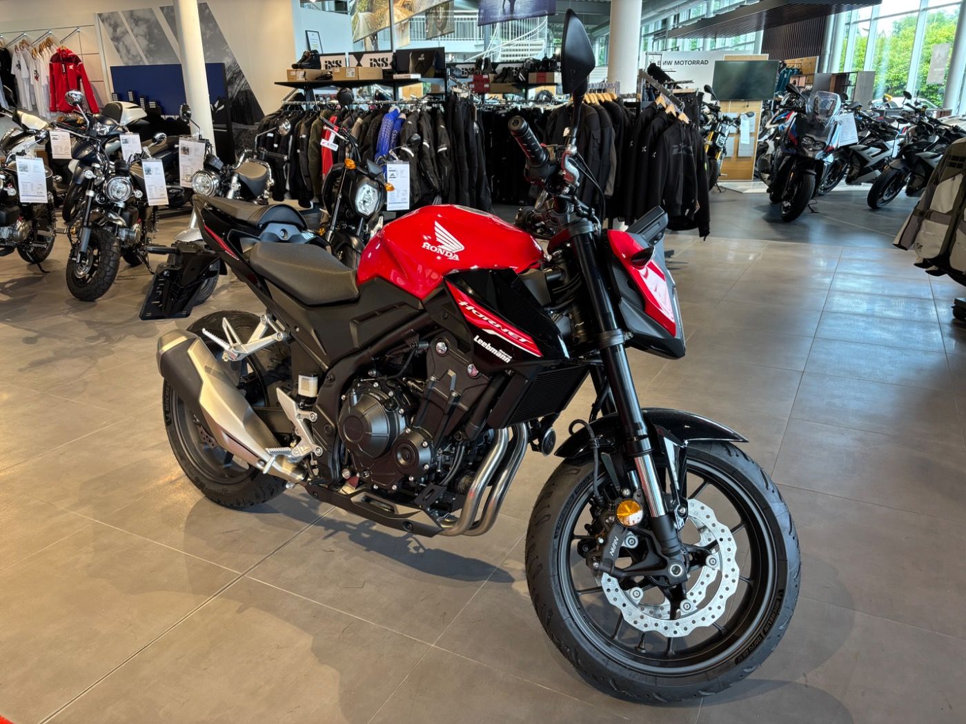 Fahrzeugabbildung Honda CB 500 Hornet 2025 alle Farben verfügbar