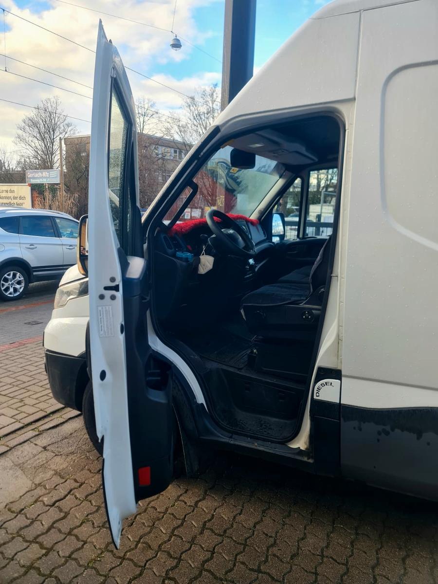 Iveco Daily Neue MOTOR TUV Neu IS35SC2AA MaxiRS 4100mm