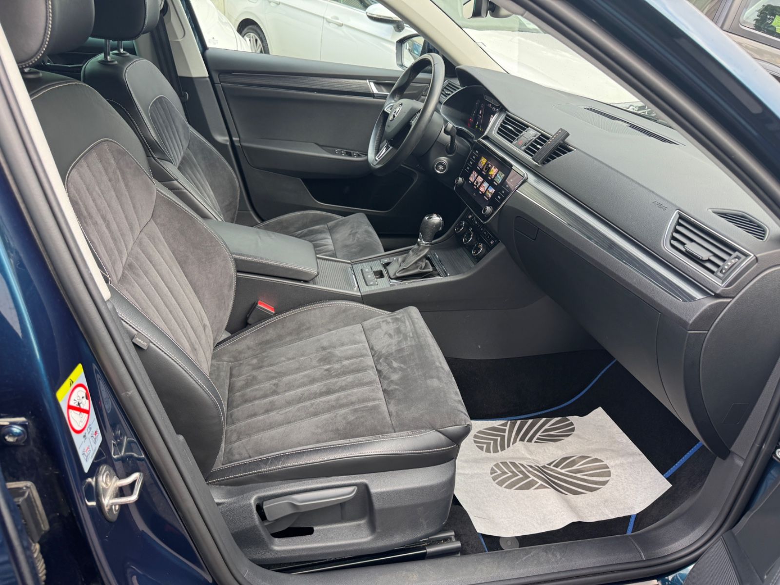 Fahrzeugabbildung SKODA Superb Lim. Style iV Leder+LED+ACC+Kamera