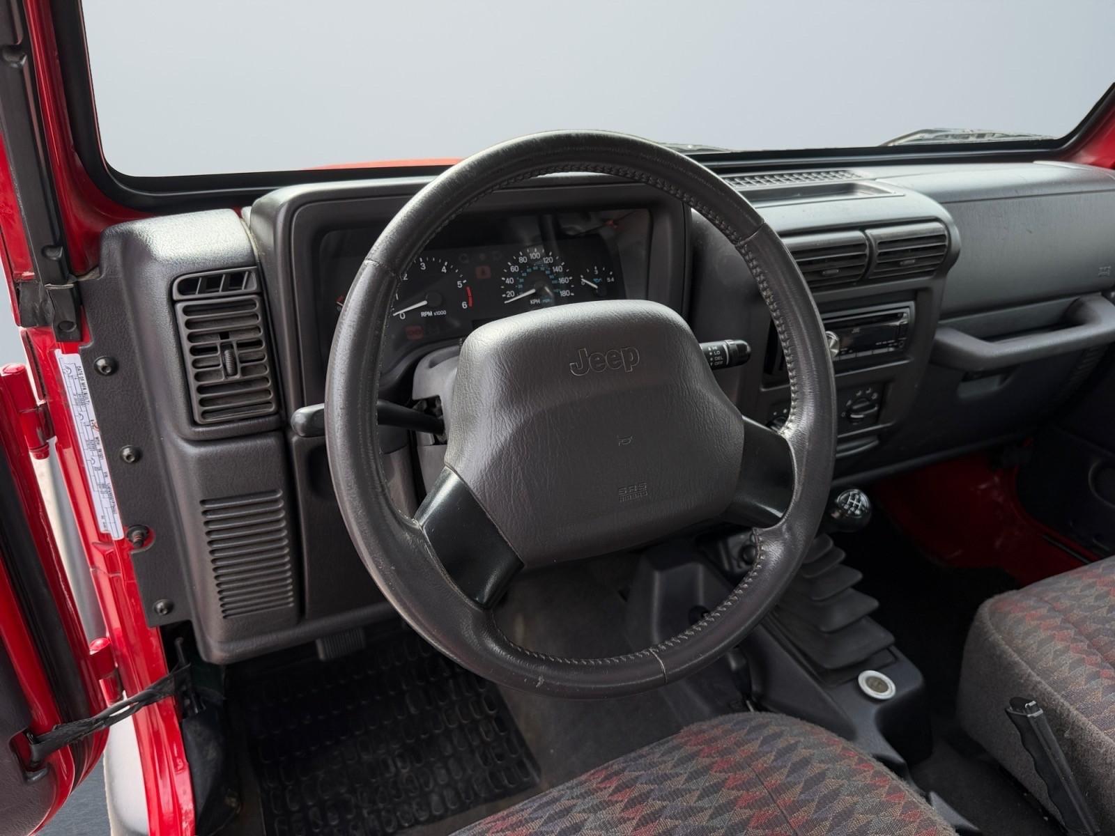 JEEP WRANGLER 4.0 SAHARA SPORT 177CH - 4X4 - CONTRÔLE TECHNIQUE NEUF - BVM