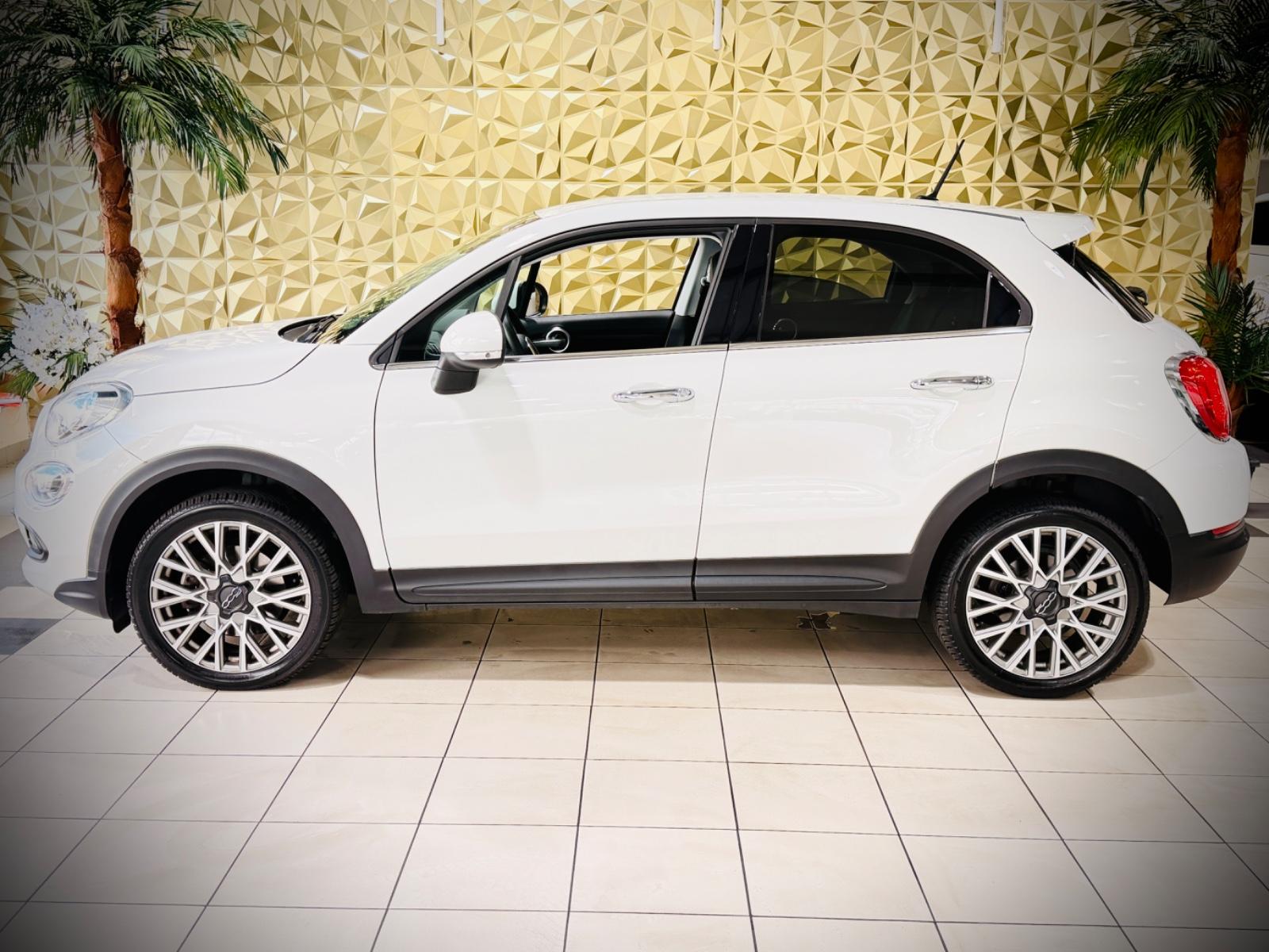 Fiat 500X Lounge |XENON|NAVI|LEDER|1.HAND|PDC