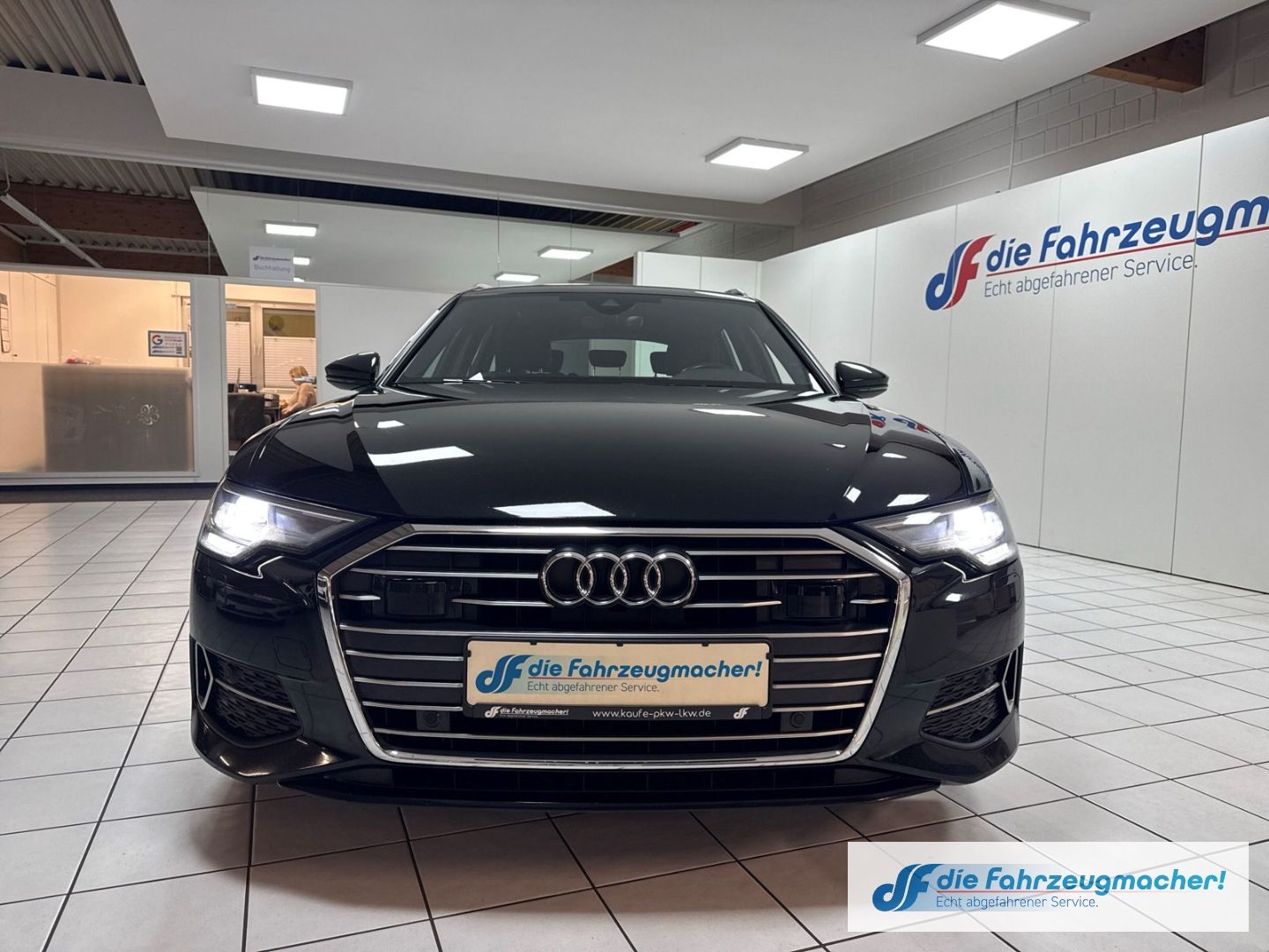 Fahrzeugabbildung Audi A6 Avant 40 TDI sport S-line Sportpaket AHK-klap