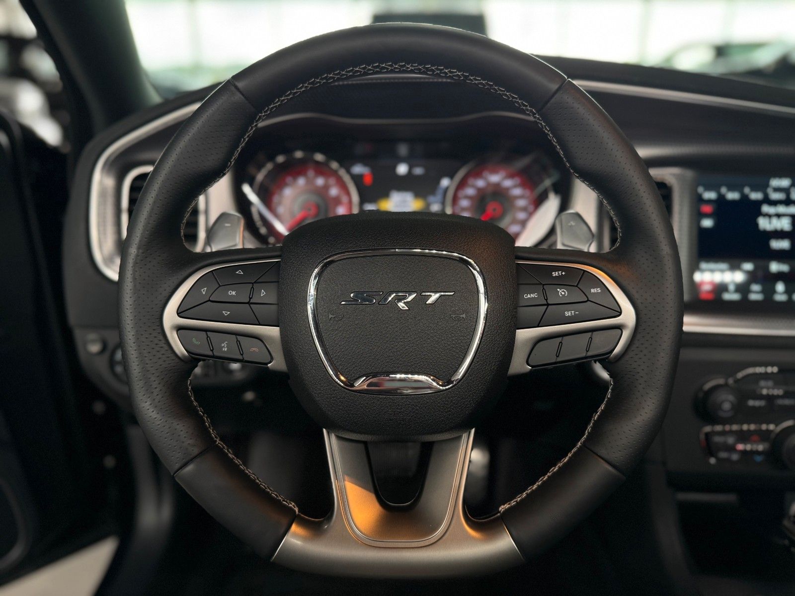 Fahrzeugabbildung Dodge Charger 6.2 SRT Hellcat  "Adaptive Dämpfer NAVI"
