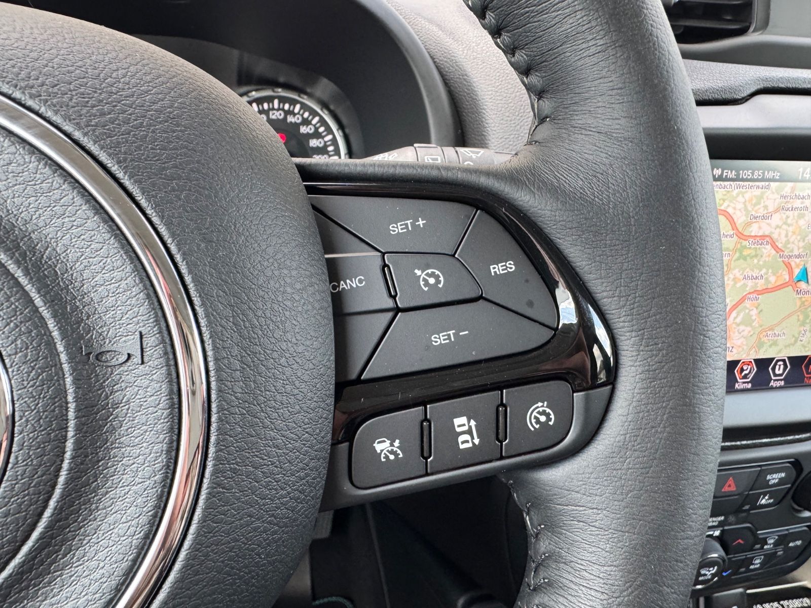 Fahrzeugabbildung Jeep Renegade Longitude Mild-Hybrid FWD/LED/NAVI/KAME