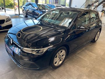 Volkswagen Golf VIII Lim. Life *FAHRSCHULAUTO*LED*AHK*ACC*