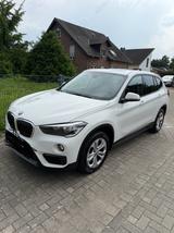 BMW X1 sDrive20i Advantage Steptronic DCT Advantage - BMW X1 in Mönchengladbach