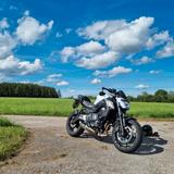 Kawasaki Z650 (Schwarz/Weiß Edition) - Offers