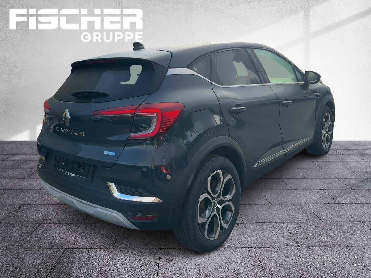 Fahrzeugabbildung Renault Captur Intens Plug-In 160 SHZ Safety+