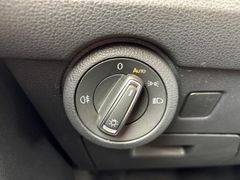 Fahrzeugabbildung Volkswagen T6.1 Multivan 2.0 TDI DSG - LED*APP*3xKlima*PDC!