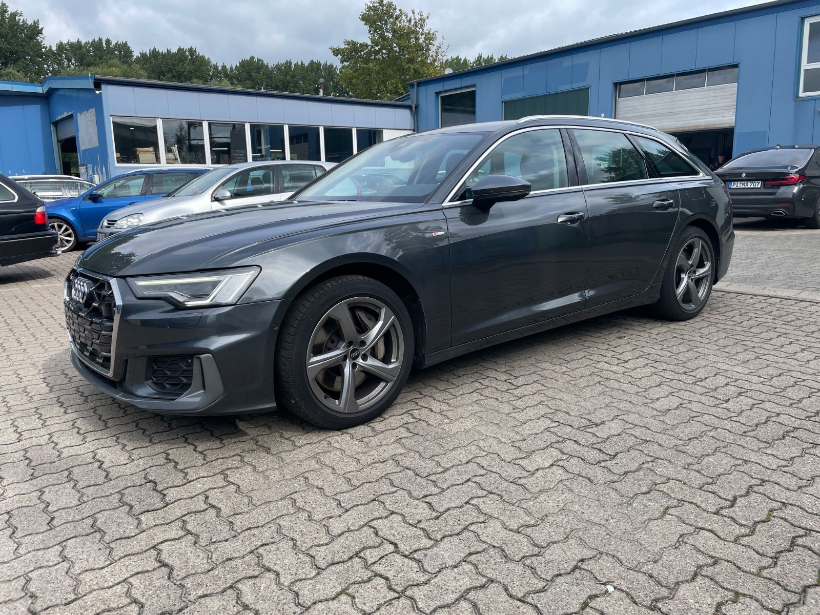 Audi A6 - 1