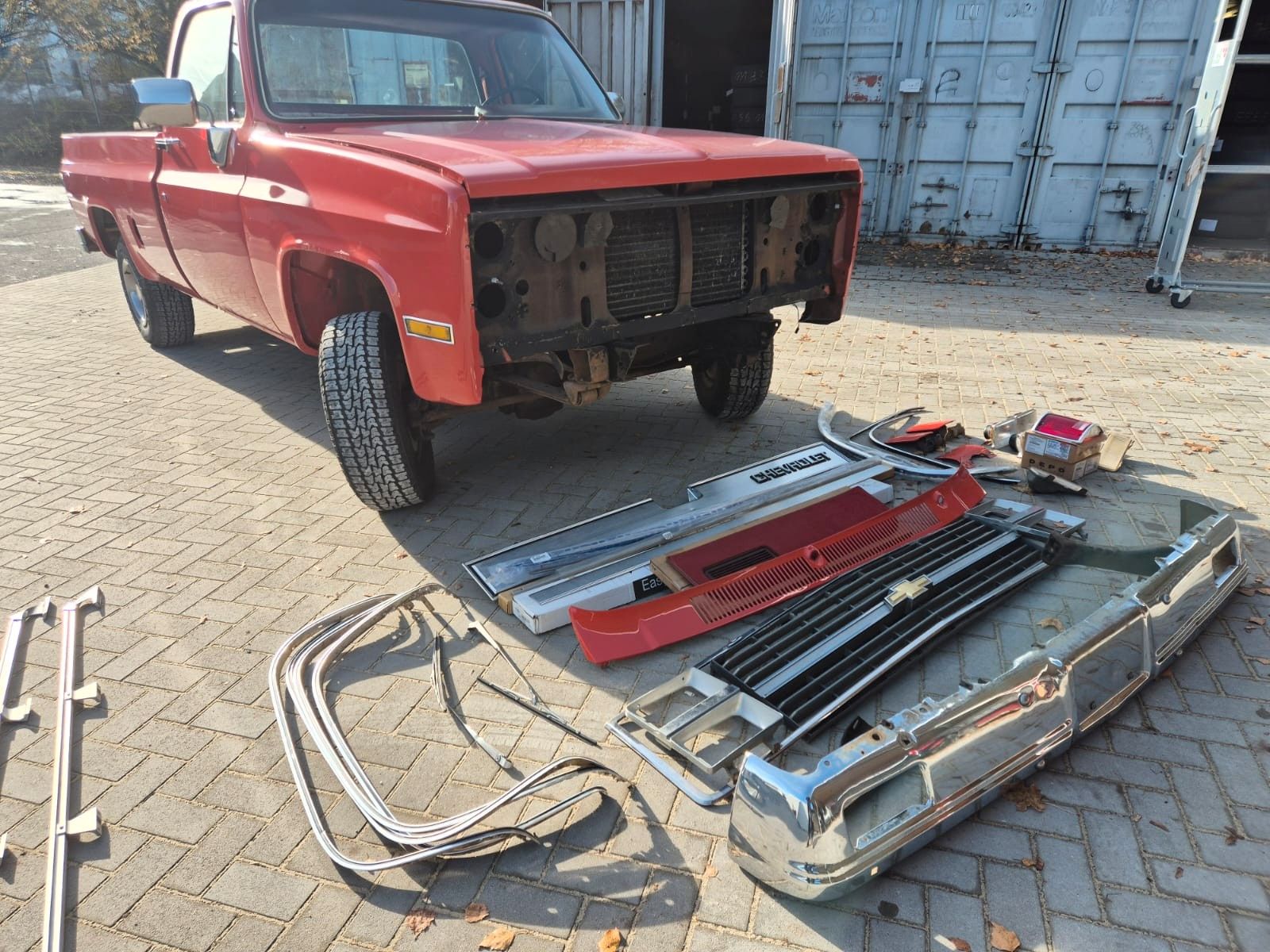 Fahrzeugabbildung Chevrolet K10 Silverado 1/2-ton Pickup 5,0 Small Block