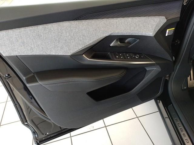 Peugeot 3008 Hybrid 145 GT 1.2 Navi LED  El. Heckklappe 