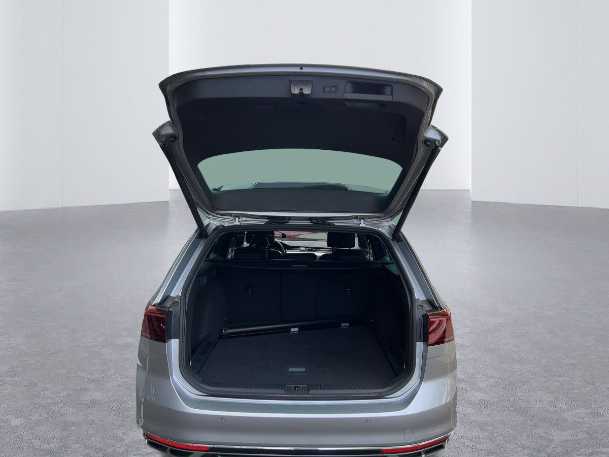 Volkswagen Passat Variant - Bild 8