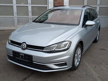 Volkswagen Golf - 2