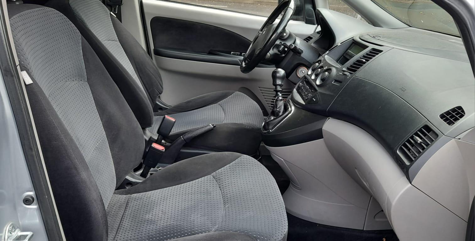 Mitsubishi Grandis 2006 — photo 10