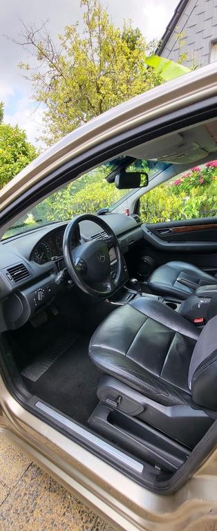Mercedes-Benz A 180