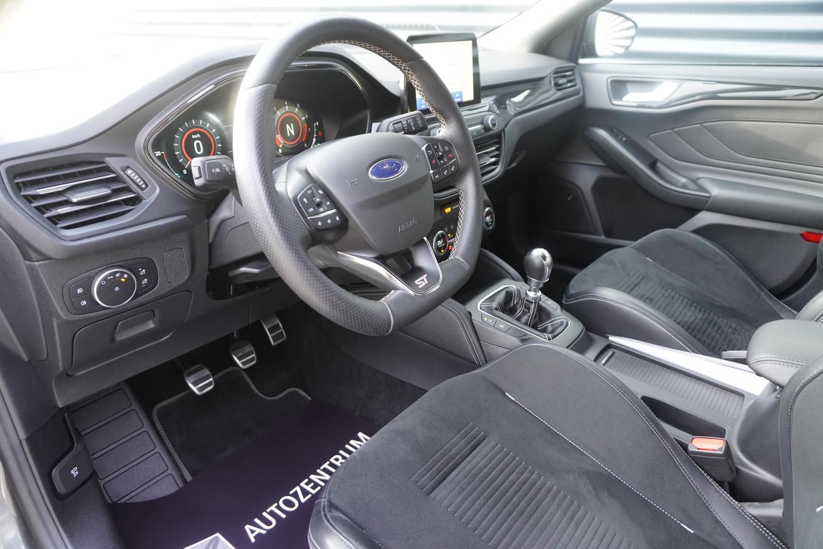 Ford FOCUS ST PERFORMANCE RECARO VIRTUAL KAMERA B&O foto 13