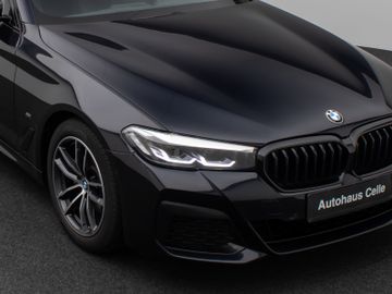 Fahrzeugabbildung BMW 520d M Sport Kamera DAB HiFi M Sportfahrwerk LED