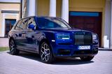 Rolls-Royce Cullinan Black Badge Black Badge - blaue Rolls-Royce Cullinan