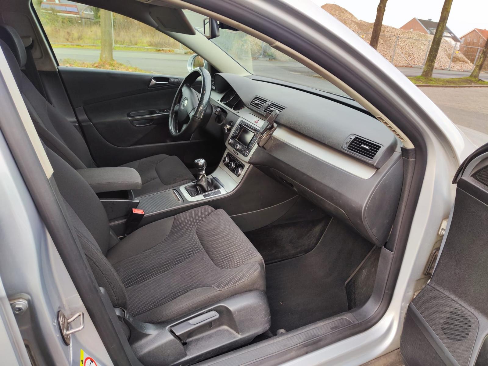 Volkswagen Passat 2010 — photo 6