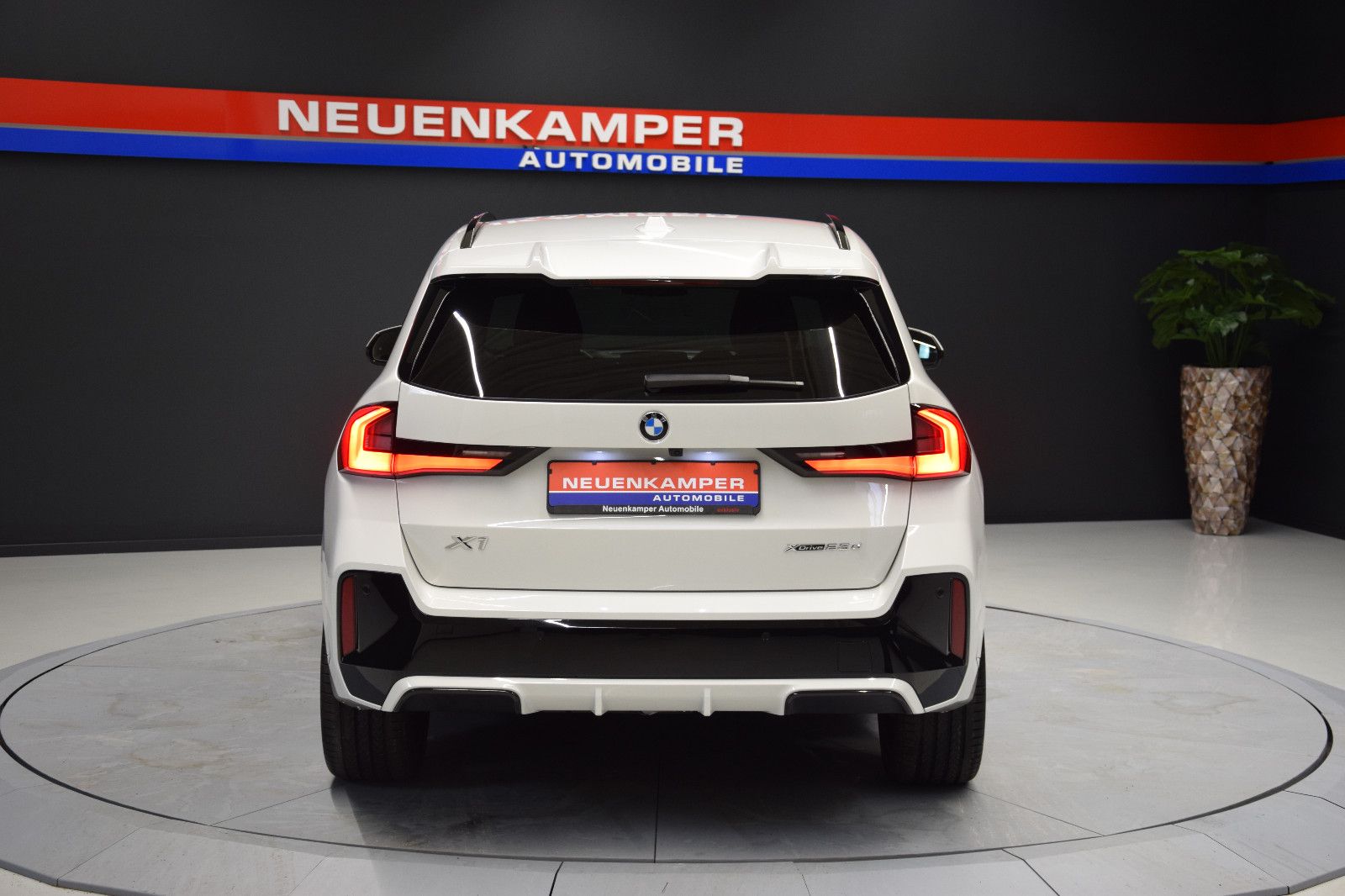 Fahrzeugabbildung BMW X1 23d xDrive M Sport Pro HuD AHK 360°NP:71.870€