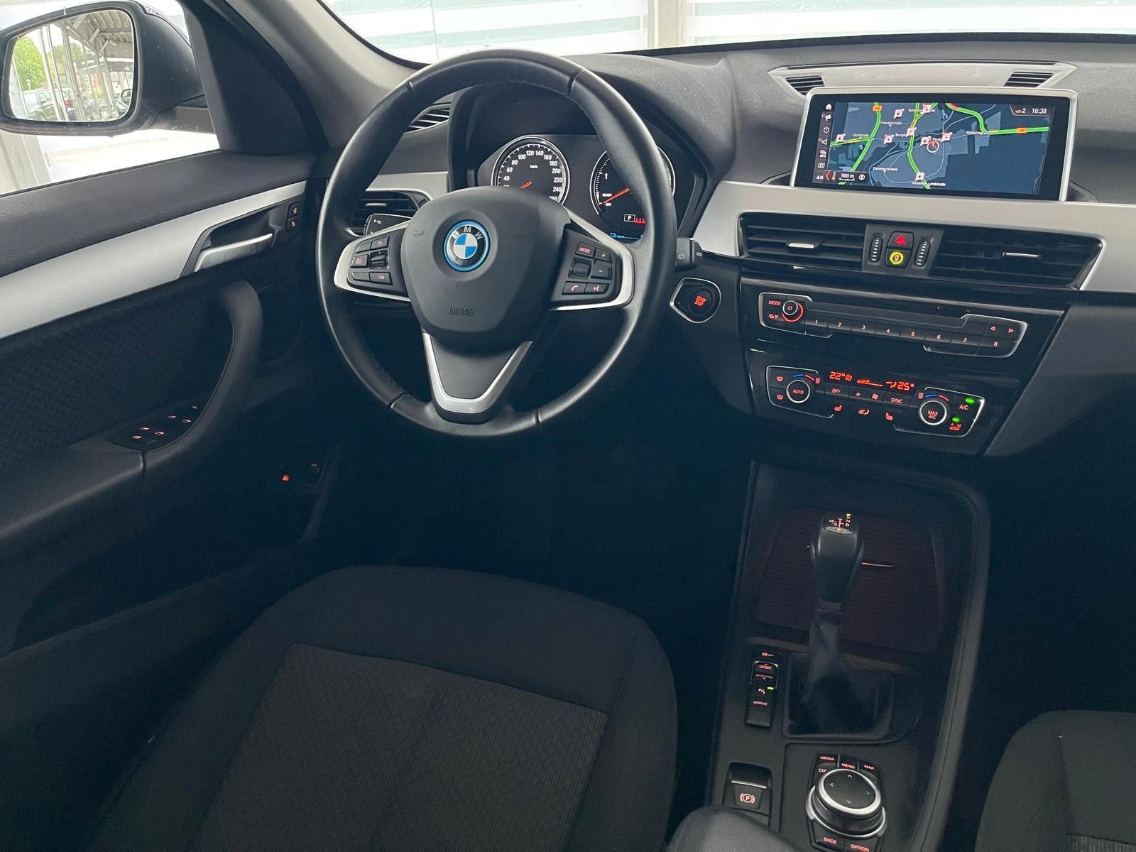 BMW X1 xD25e Advantage KAMERA LED Driv.Assist. NAVI foto 11