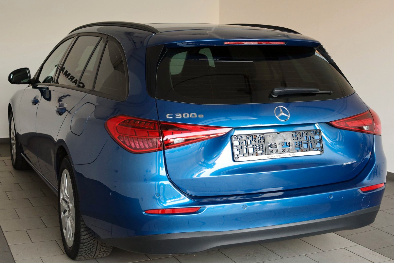 Fahrzeugabbildung Mercedes-Benz C 300e T Avantgarde T Leder,Navi,LED,SH,PDC,Park