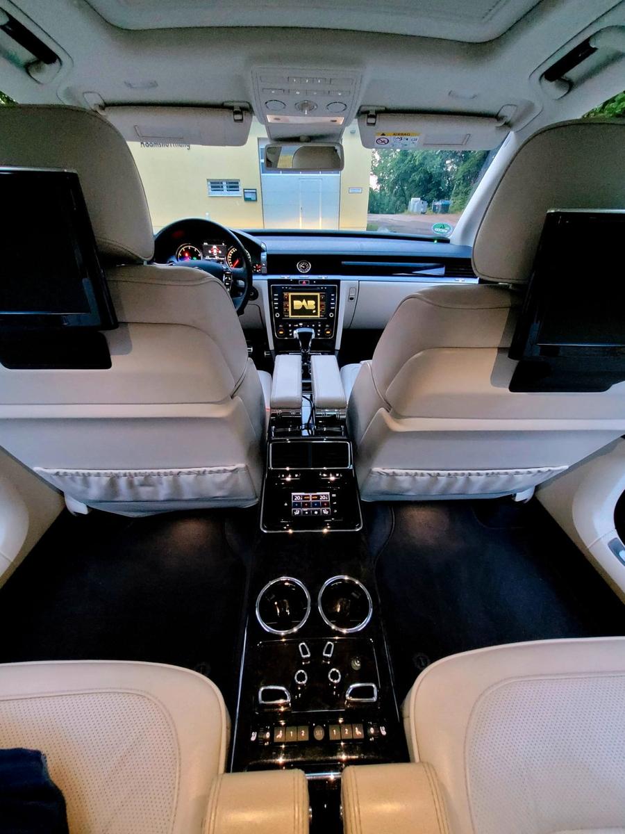 Volkswagen Phaeton 4.2 V8 lang 4MOTION Tiptronic 4-Sitzer -