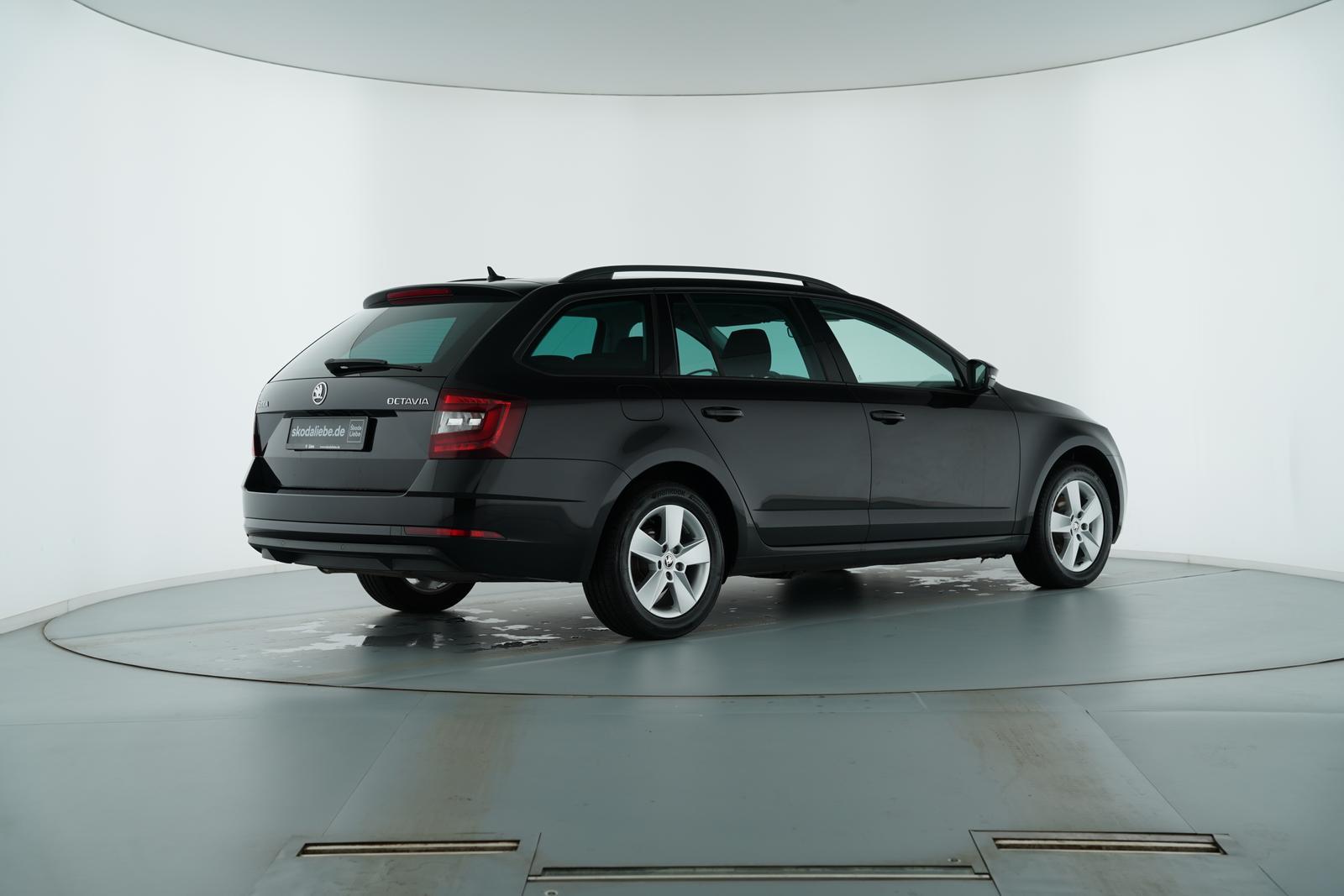 Skoda OCTAVIA COMBI TOUR 1.5TSI SCHECKHEFTGEPFLEGT uvm