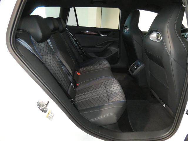 Passat Variant 2.0 TDI R-Line Black Style AHK