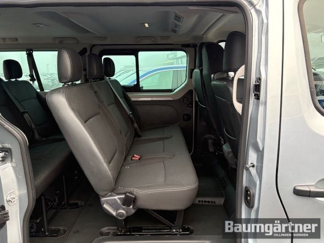 Fahrzeugabbildung Renault Trafic Grand Combi Evolution dCi 150 EDC 9-Sitze