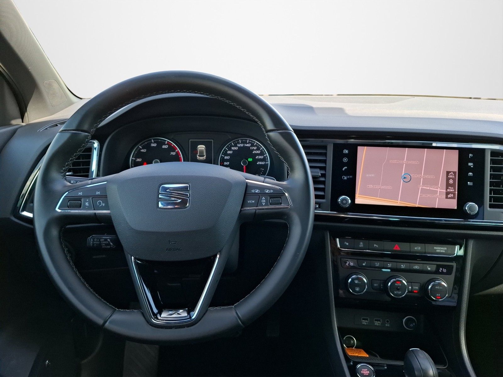 SEAT Ateca 1.5 TSI Xcellence DSG/ NAVI / LED / ACC / - Image 11