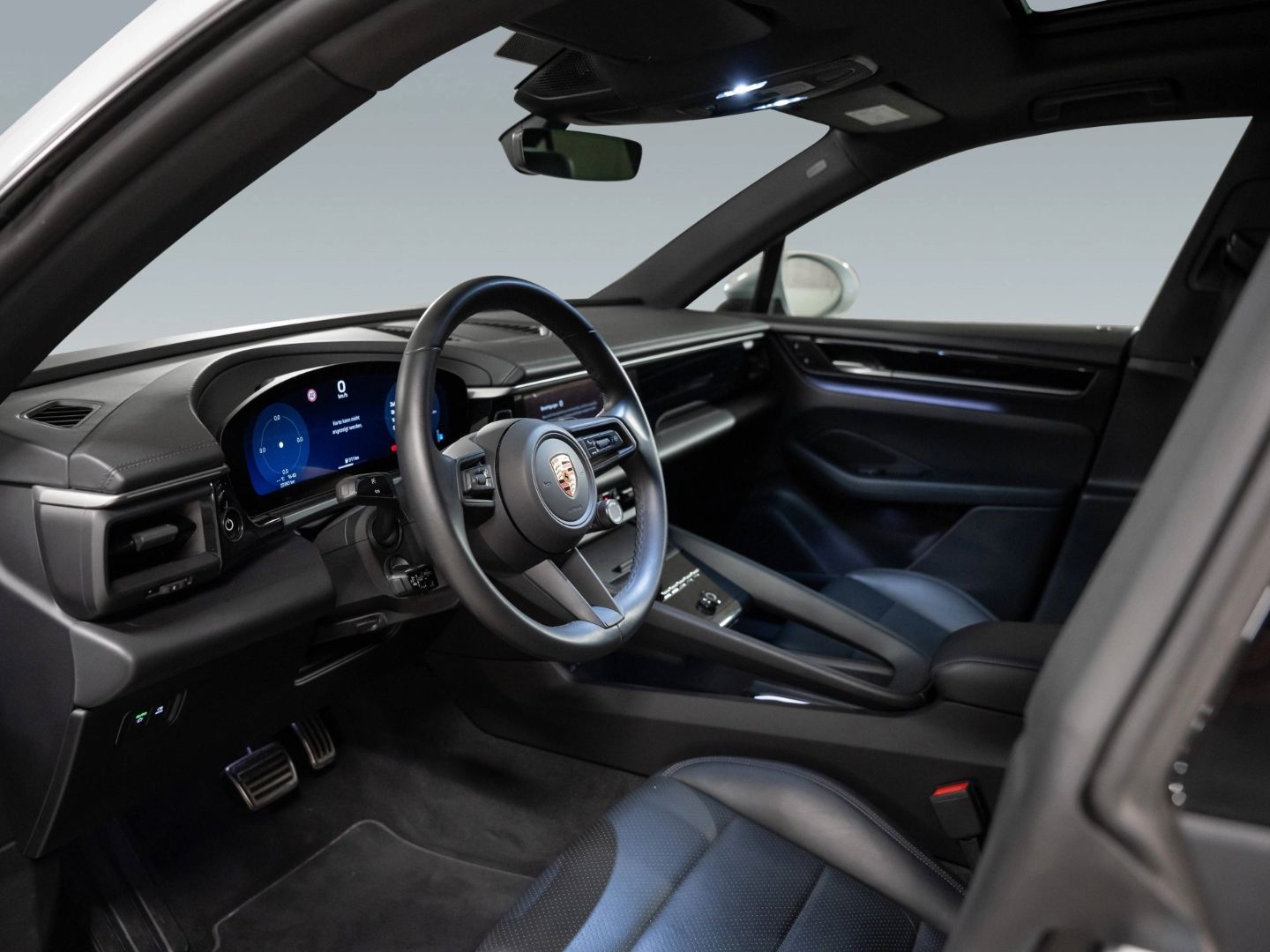 Porsche Macan Electric PASM Panorama Lenkradheizung foto 4