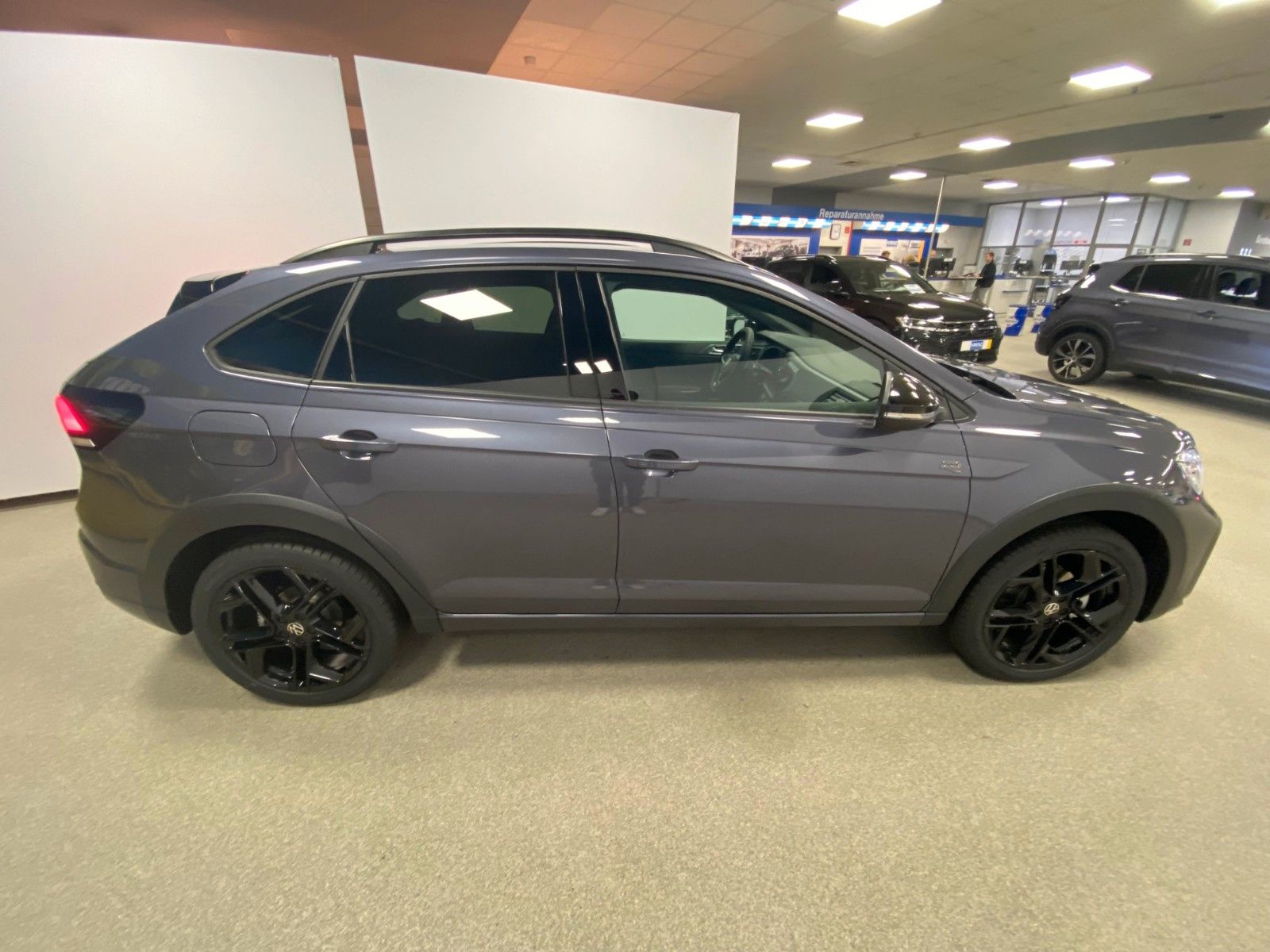 Fahrzeugabbildung Volkswagen Taigo 1.5 TSI DSG R-LINE+Black Style+ACC+Matrix+